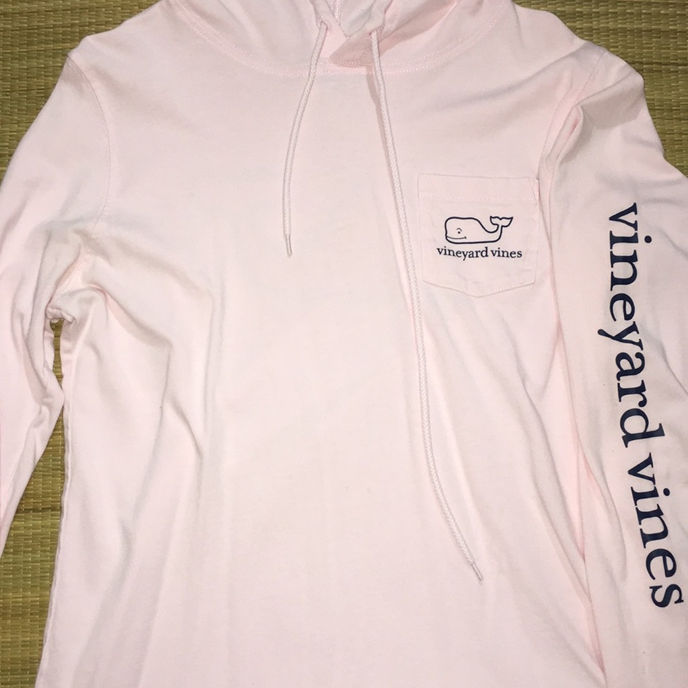 Vineyard Vines hooded tee